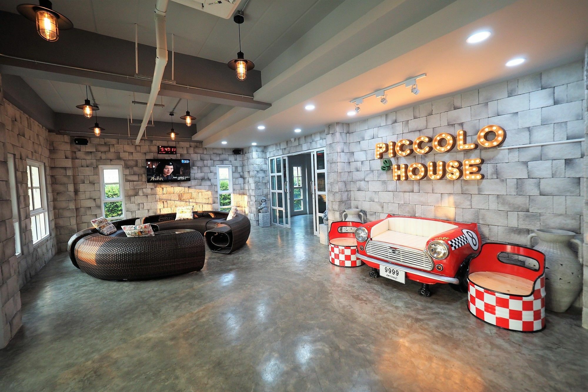 Piccolo House Hotel Suphan Buri Exterior photo